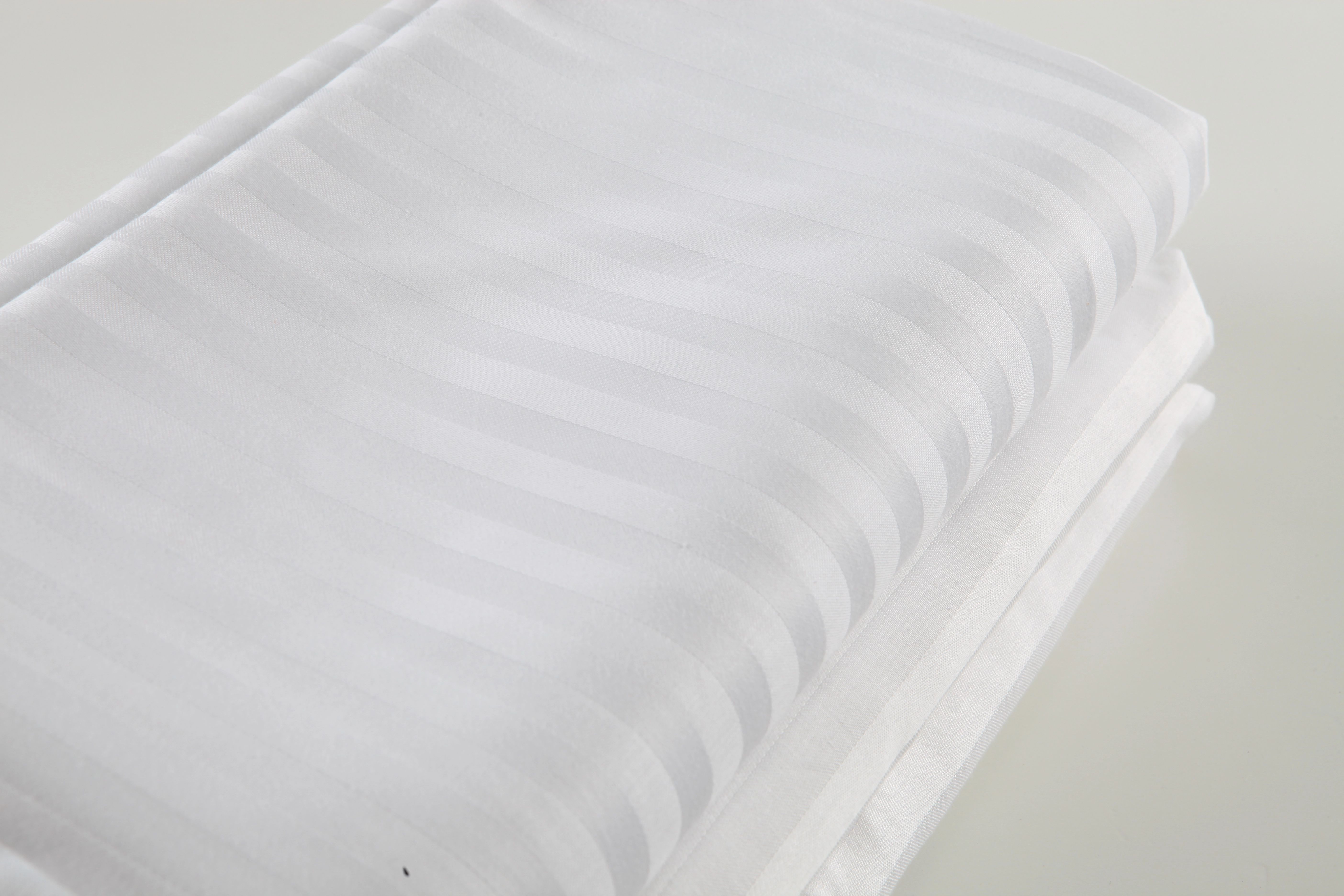 83 TEL ÇİZGİLİ SATEN POLY COTTON ÇİFT KİŞİLİK NEVRESİM